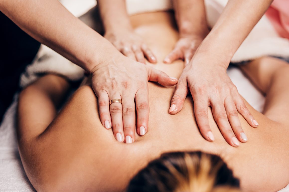 4 Hands Massage 4 Hands Massage